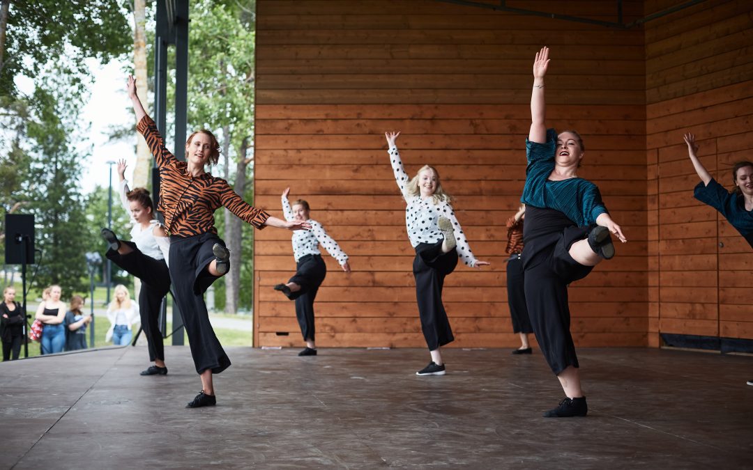 Tanssikoulun kevätnäytös ”Elämä on…” 14-15.5. Siihtalan kulttuuritehtaalla